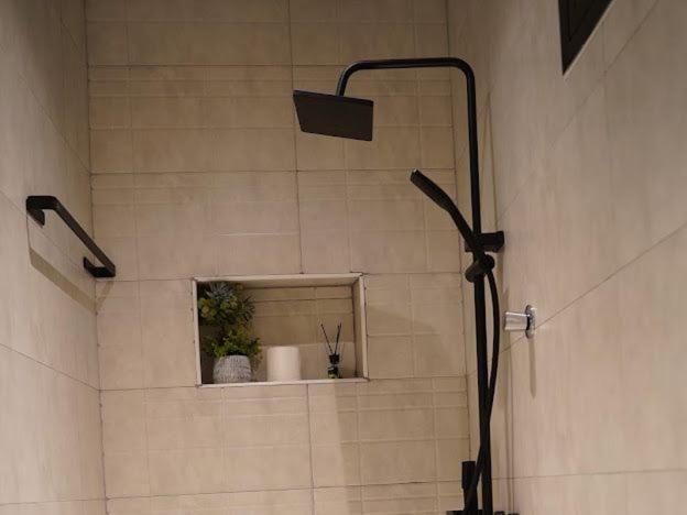 Lavenue Resthouse Apartamento Nizwa Quarto foto
