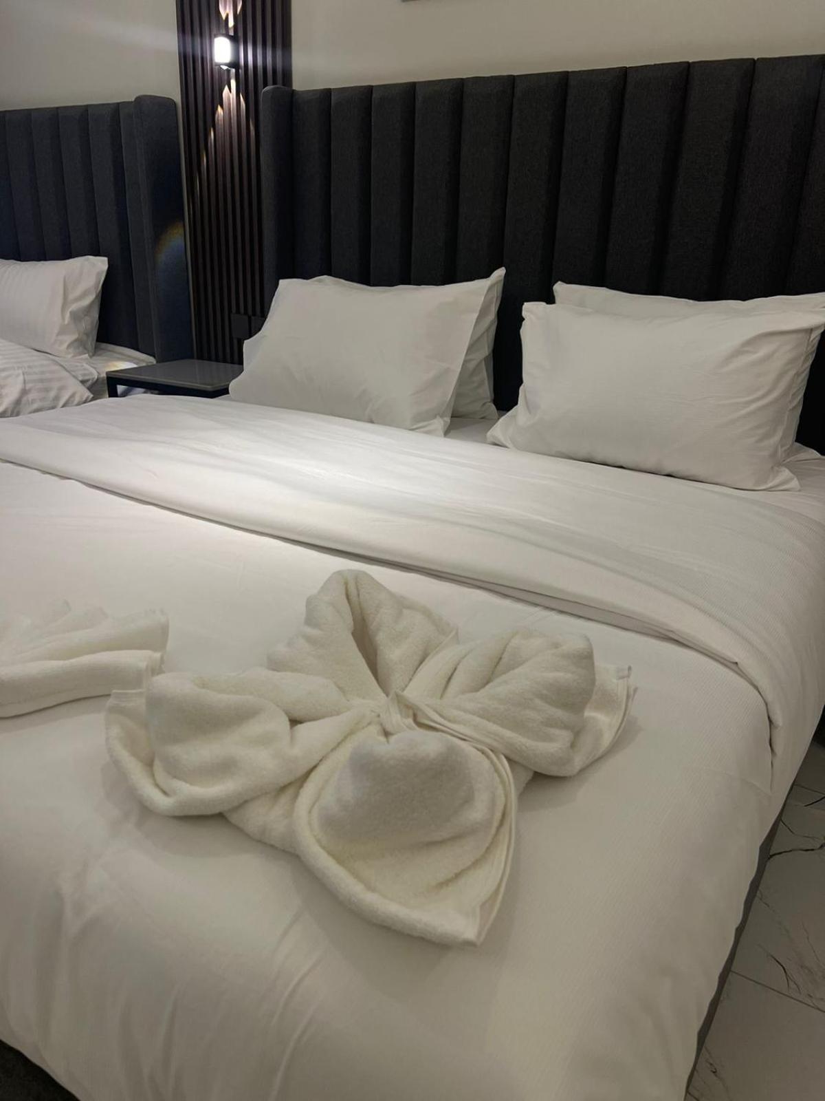 Lavenue Resthouse Apartamento Nizwa Quarto foto