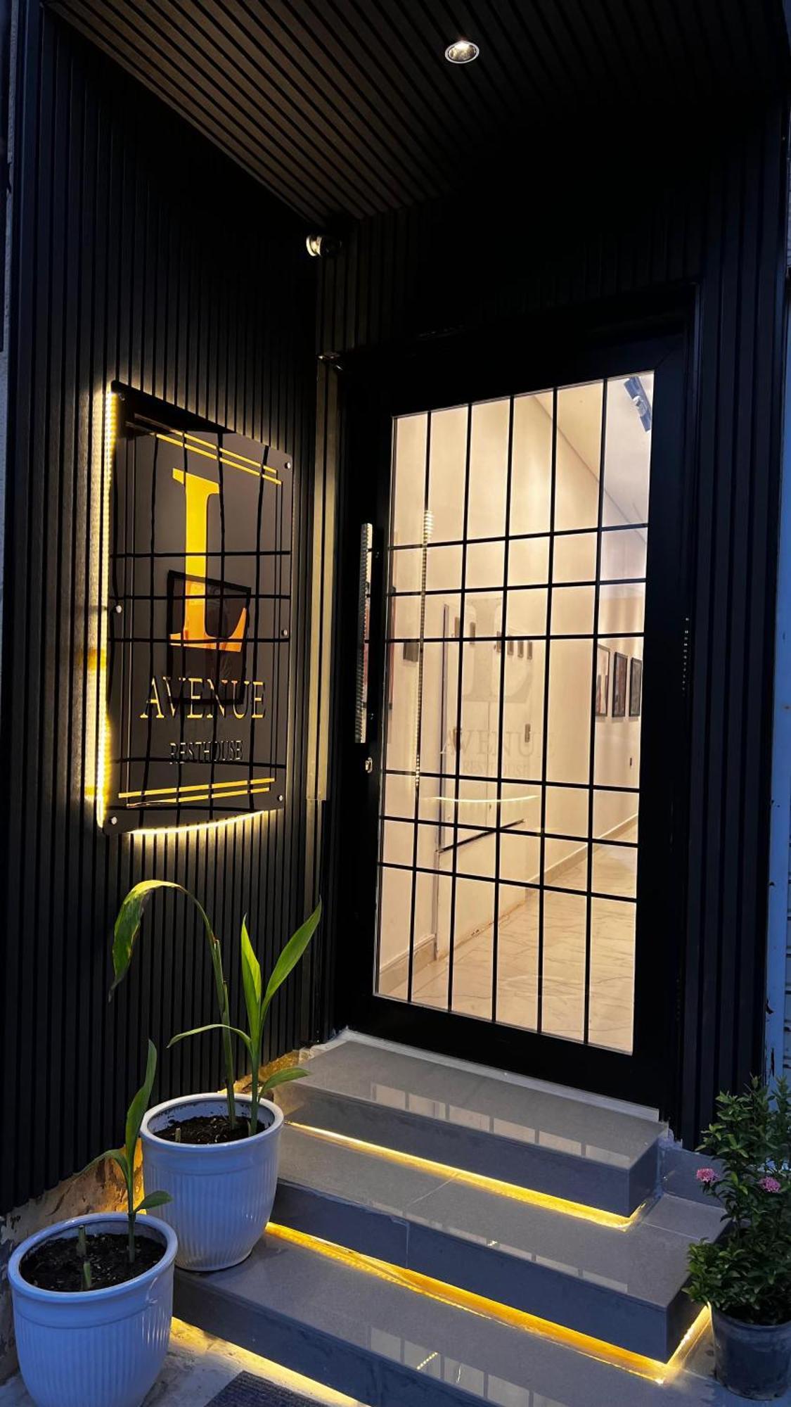 Lavenue Resthouse Apartamento Nizwa Exterior foto