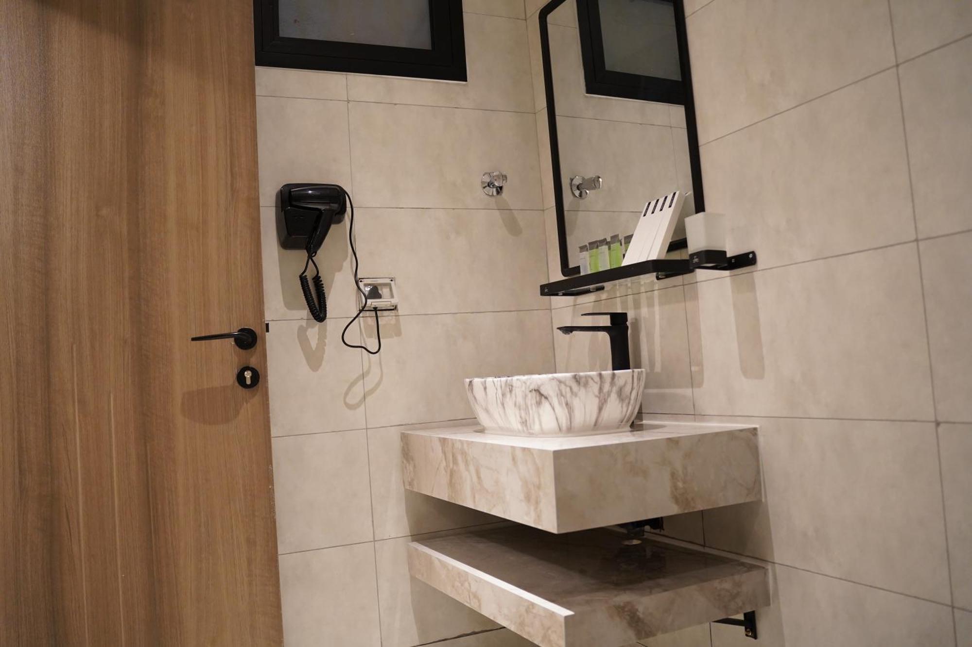Lavenue Resthouse Apartamento Nizwa Exterior foto